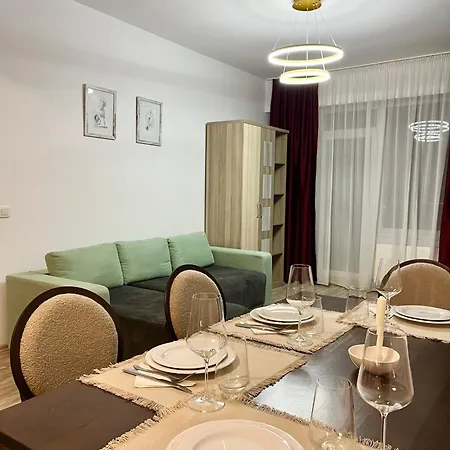 Apartment Cara 1 Min Walk To The Summerland Mamaia