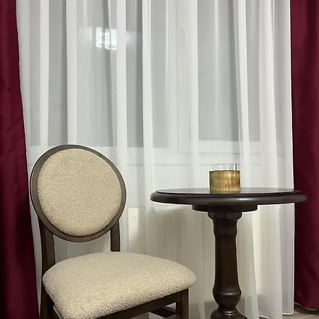 Apartment Cara 1 Min Walk To The Summerland Mamaia
